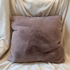 UnHide Pillow: